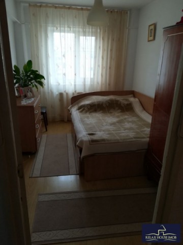vanzare-apartament-3-camere-decomandat-in-ploiesti-str-gheorghe-grigore-cantacuzino-zona-mega-image-1